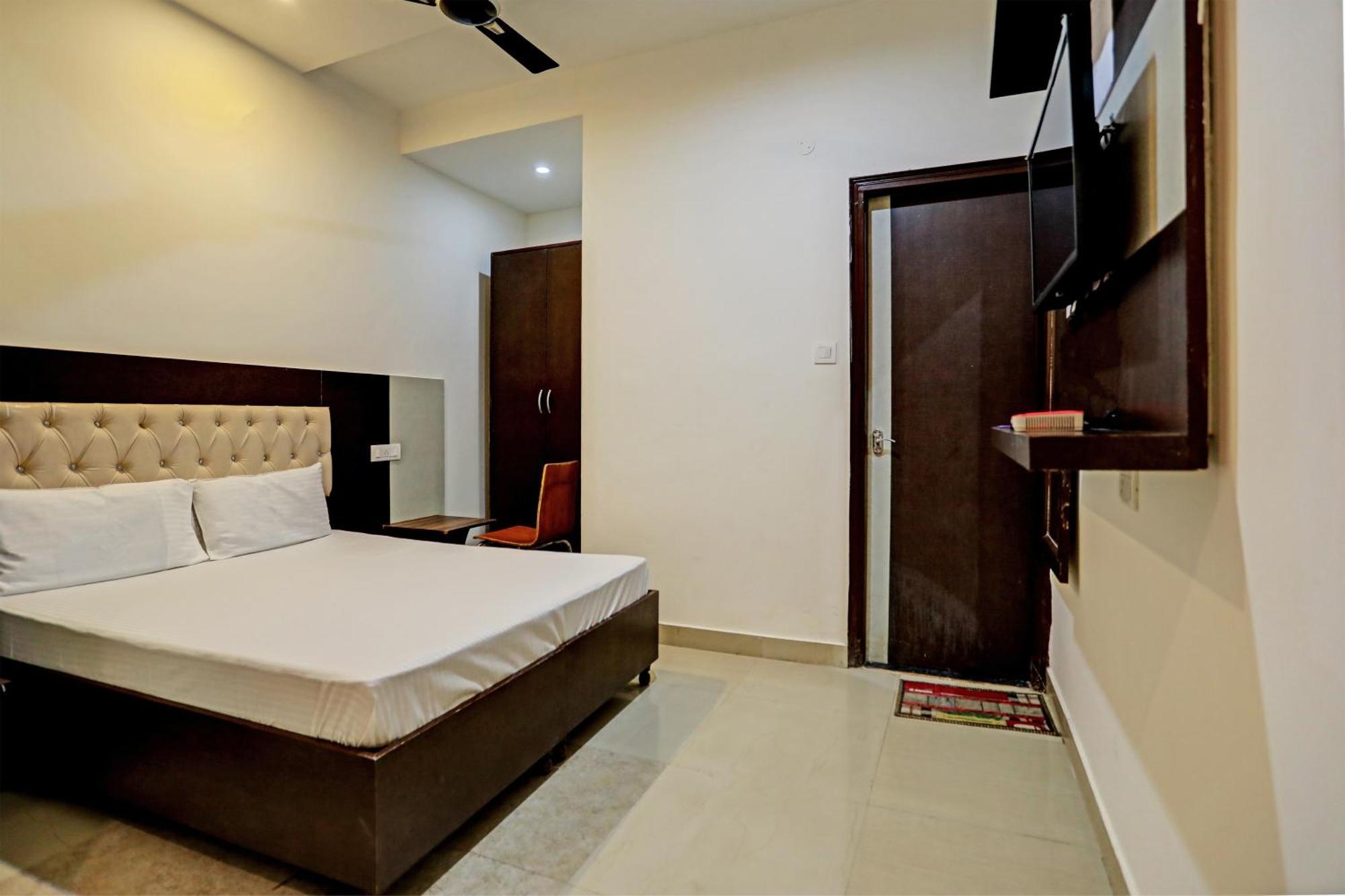 Oyo Hotel The Red Hut Chandīgarh Eksteriør bilde